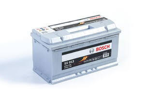 Аккумулятор автомобильный BOSCH S5 013 Silver Plus